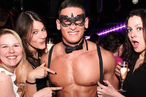 Stripteaseur à Domicile Dunkerque